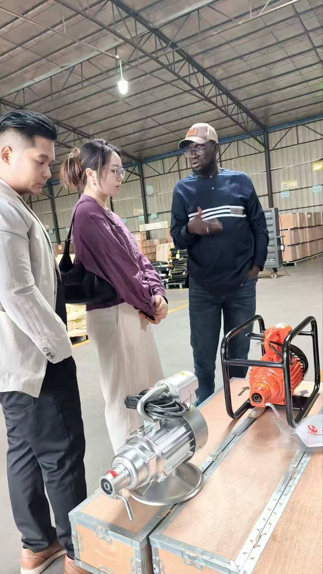 JOINTSEN Víta zákazníkov zo Senegalu, skúma strategické partnerstvo pre rozšírenie afrického trhu
